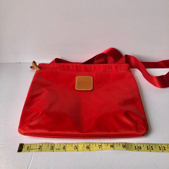 BRIC’S red nylon crossbody EUC - Picture 11 of 12